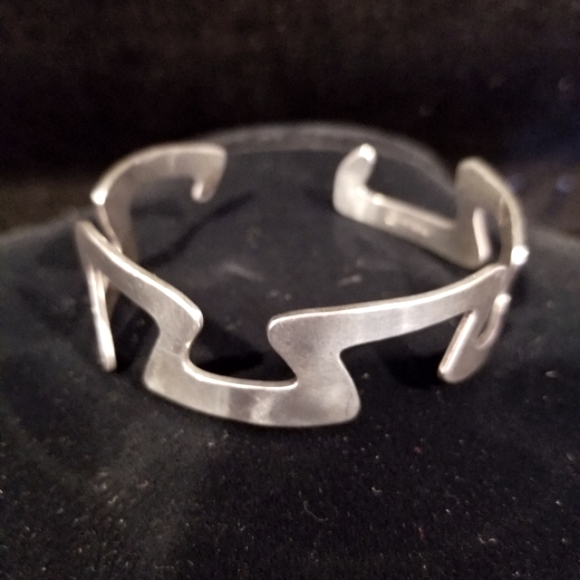 Burkhardt Vintage Sterling Silver Greek Key Cuff Bracelet - Picture 12 of 16